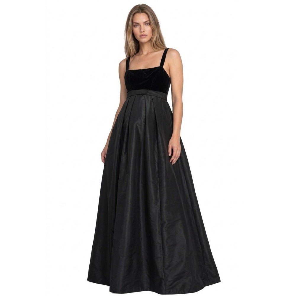 NEW Olian Maternity Dress Women's Size Large Black Velvet Empire Waist Maxi Gown